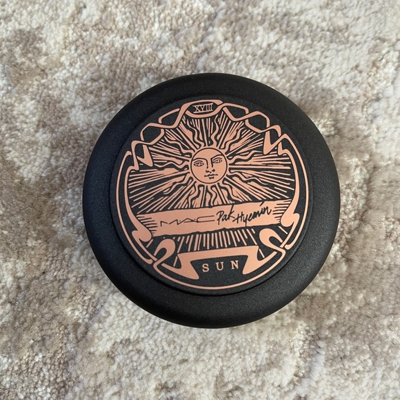 MAC X PONY Extra Dimension Skinfinish Highlighter - Picture 2 of 5